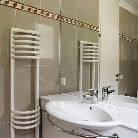 Residenza Porto Fino App 7000 * Brissago
