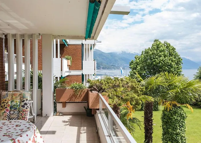 Residenza Porto Fino App 7000 * Brissago